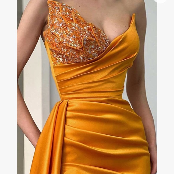 COPY - Mermaid Sequin Beaded Satin Long - Picture 4 of 4